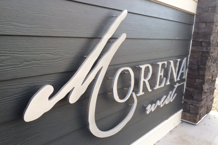 Sign-installation-outdoor-metal-logo