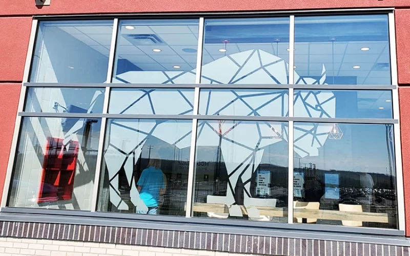 sign-install-store-window-decor-decal